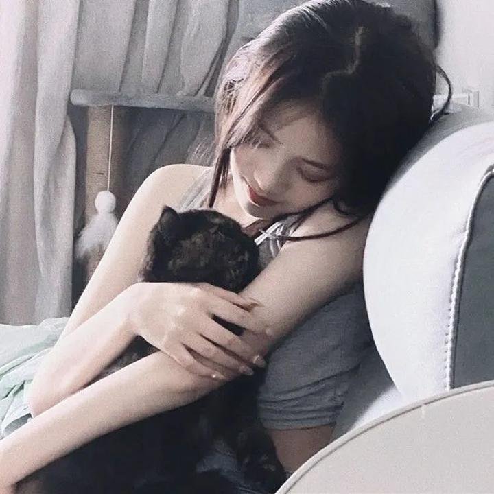 少女与海怪